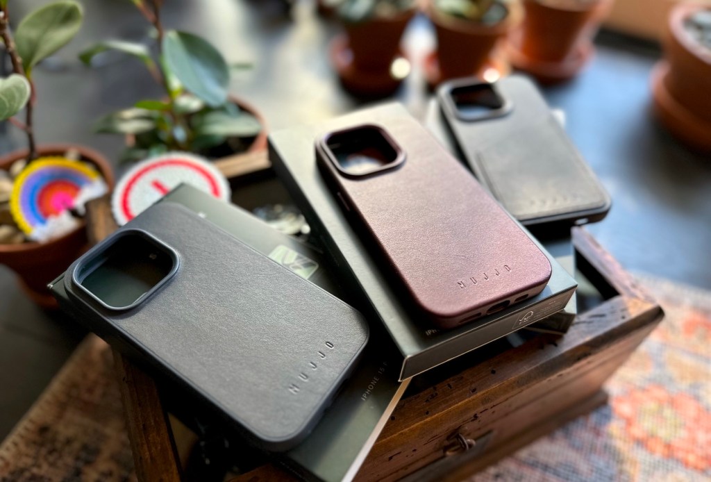 MUJJO leather iPhone 15 cases review