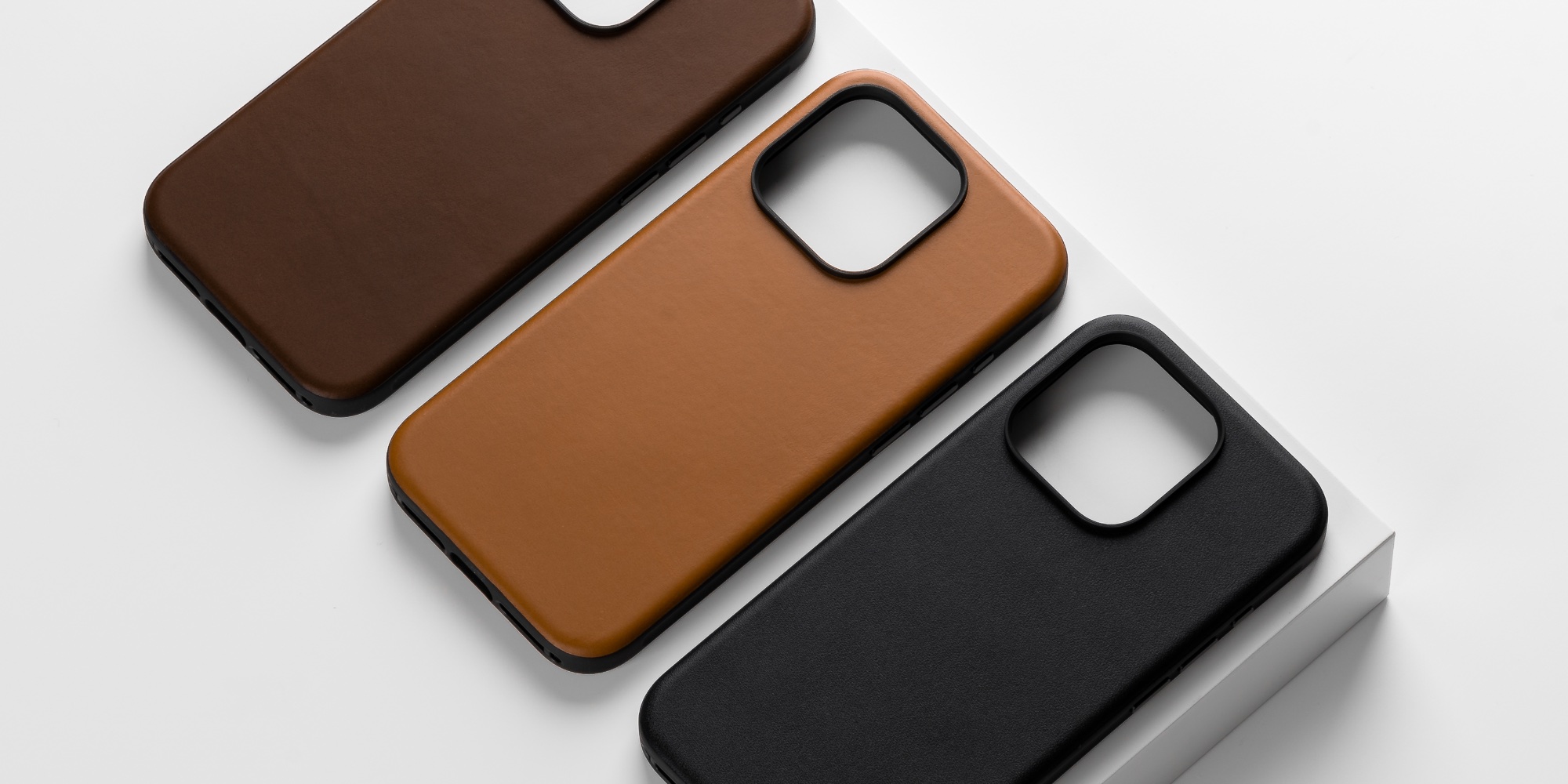 NOMAD Modern Leather case iPhone 15 Pro-