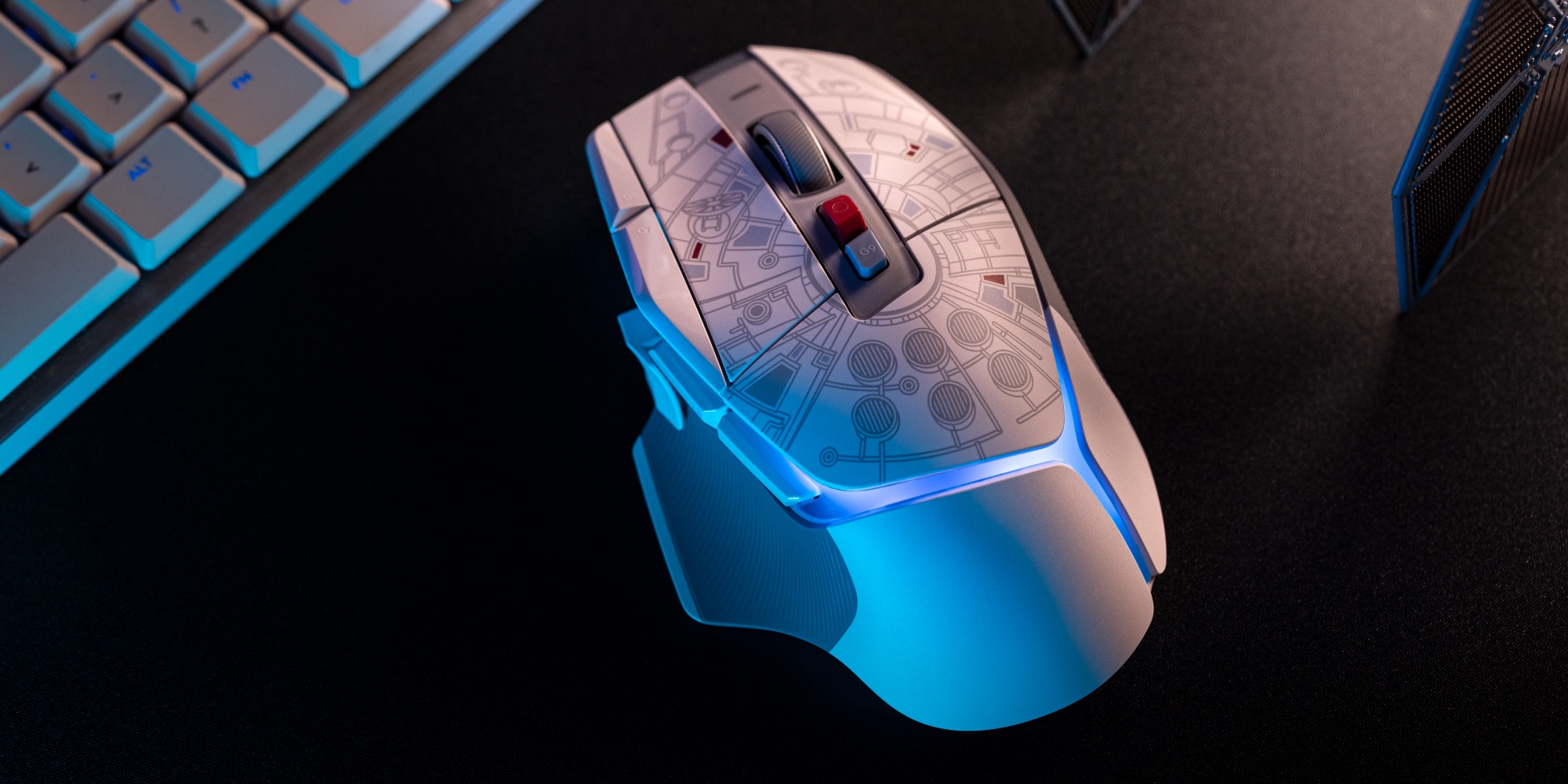 Logitech G502 X PLUS Millenium Falcon Mouse debuts