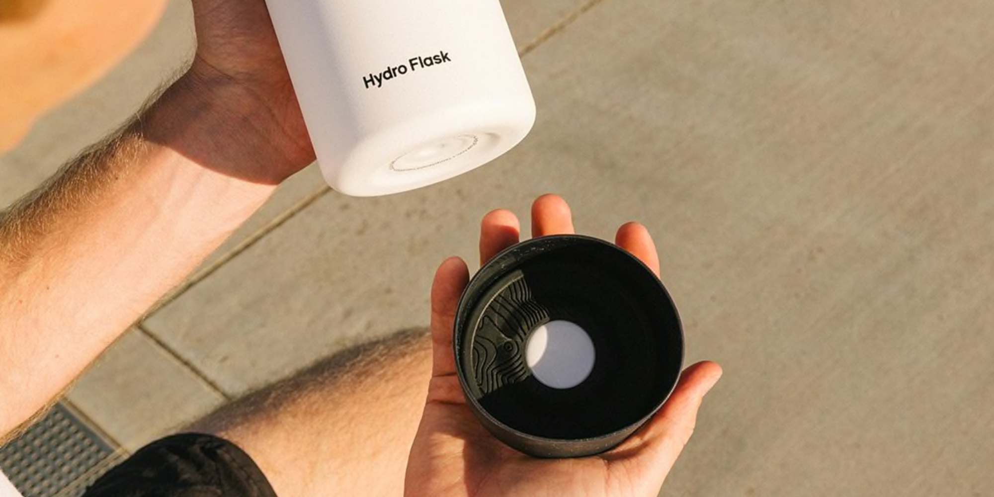 https://9to5toys.com/wp-content/uploads/sites/5/2023/10/Nomad-Hydro-Flask-Tracker-for-AirTag.jpg