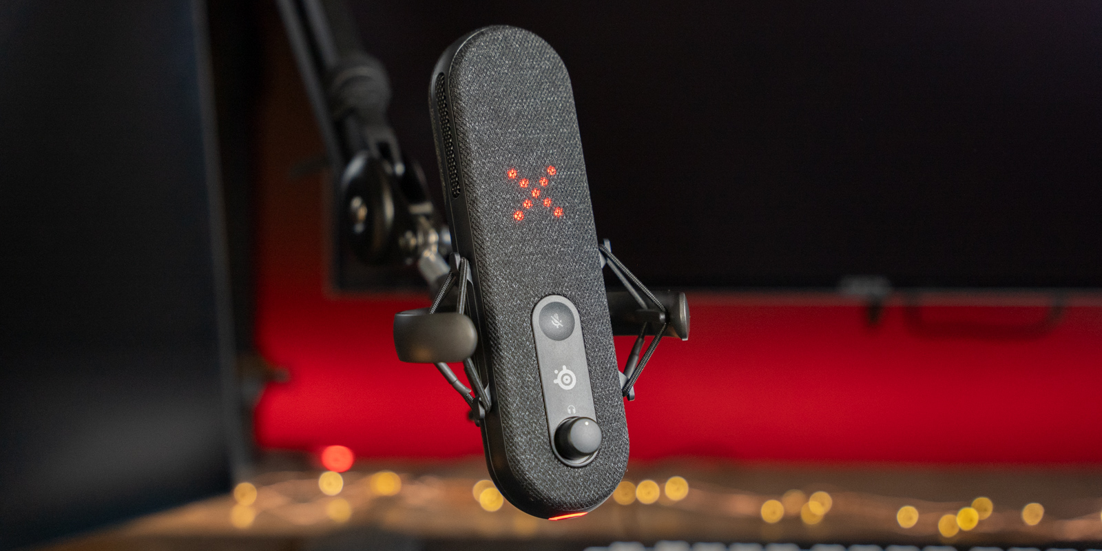 SteelSeries Alias review: Great mics but Sonar is the star