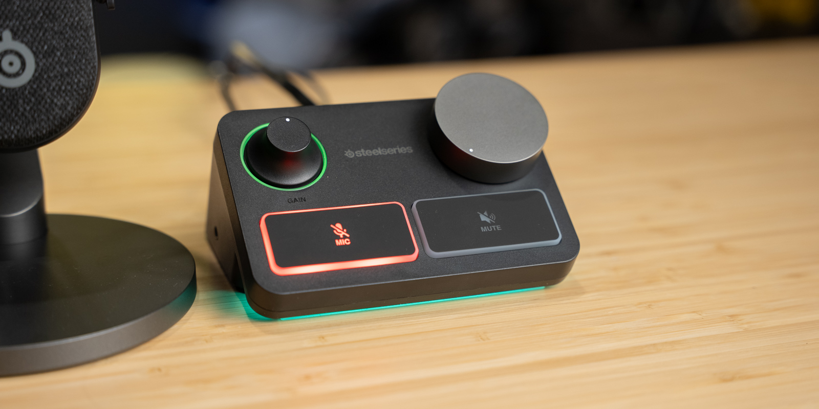 SteelSeries Alias review: Great mics but Sonar is the star