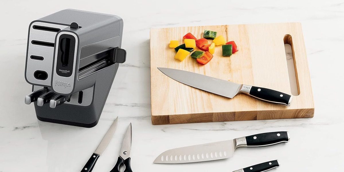 Gift Ninja's 9-piece Foodi NeverDull knife block set while it's