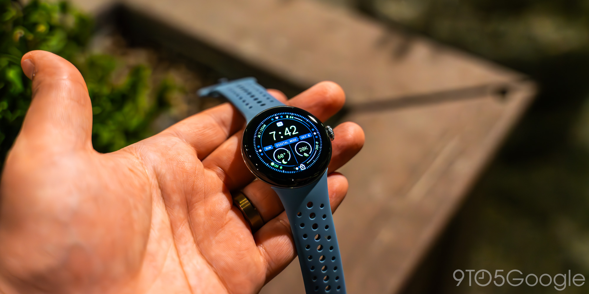 Google Pixel Watch 2 lands at second-best price of $300 ($50 off