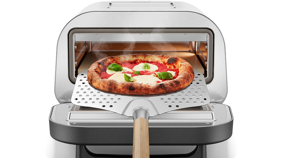 Chefman’s indoor pizza oven with stone and peel cooks six pizza styles