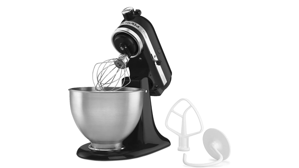 https://9to5toys.com/wp-content/uploads/sites/5/2023/11/kitchenaid-classic-series-4.5-quart-stand-mixer.jpg