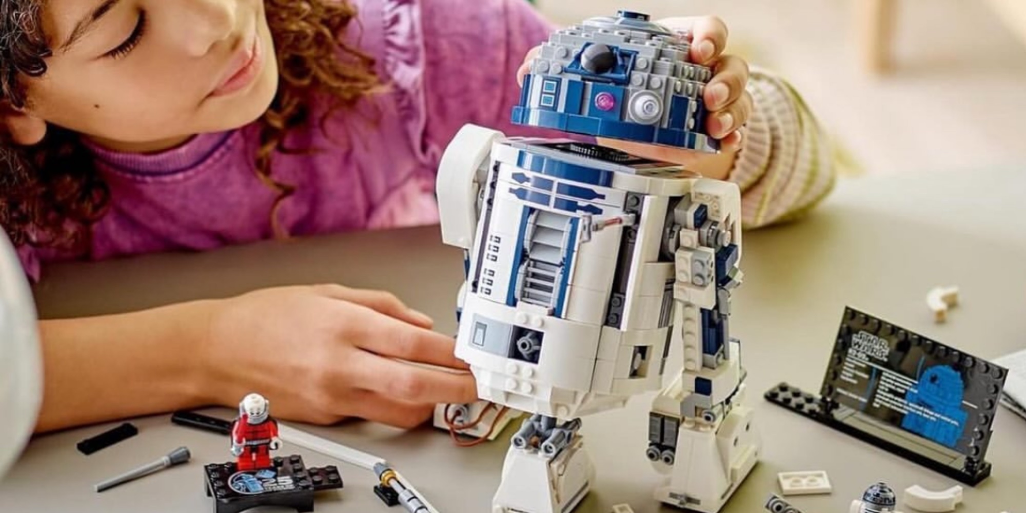 LEGO reveals new 1,050-piece buildable R2-D2 set for Star Wars 25th ...
