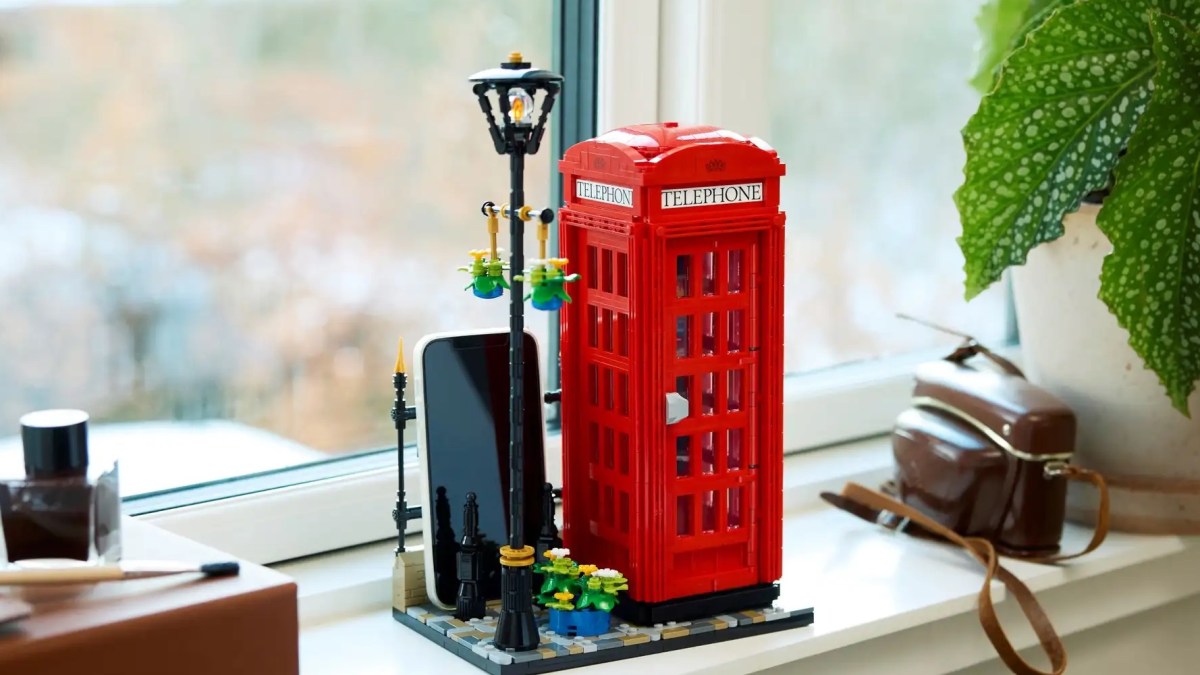 LEGO Paris Skyline: Hands-on with the 649-piece set - 9to5Toys