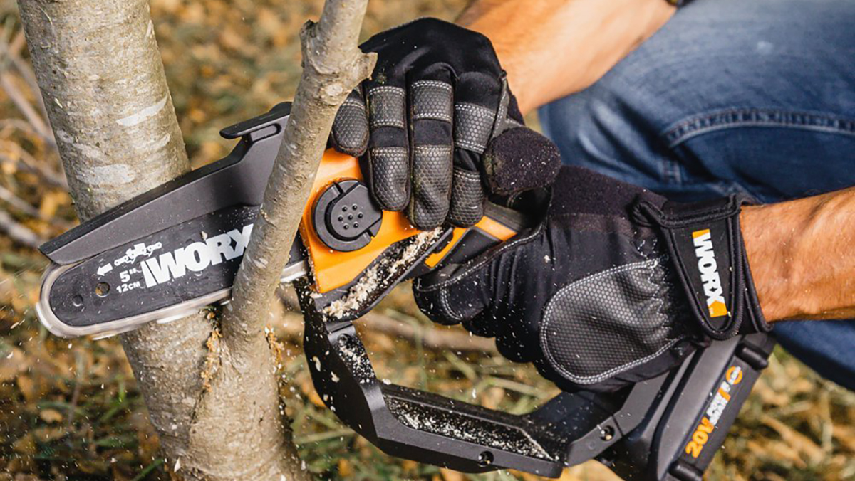 WORX s 20V 5 inch cordless electric pruning saw promotes garden