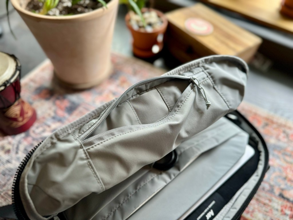 Aer Tech Sling 3 MacBook and AirTag bag
