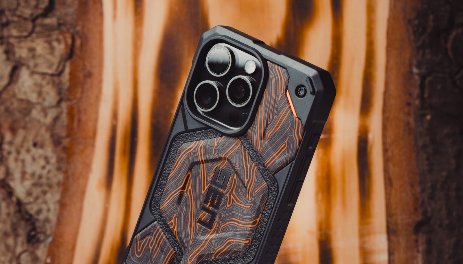 Apple iPhone 15 Pro Max (6.7) Monarch Pro MagSafe