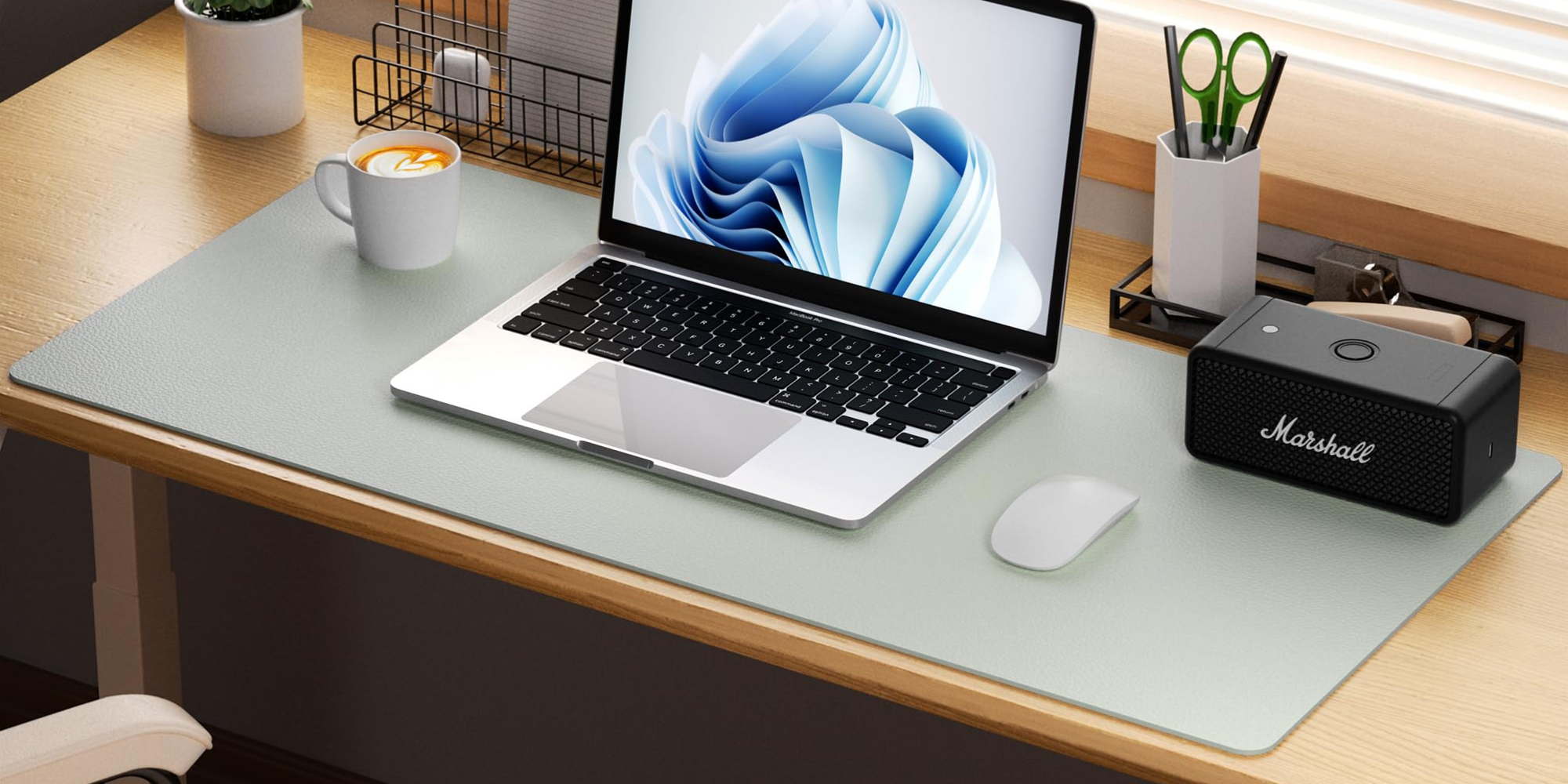 Show off your favorite color with Aothia's 23.6inch PU leather desk