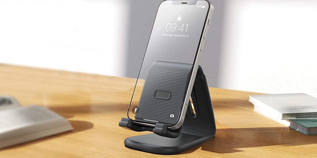 Image showing LISEN's phone holder with an iPhone.