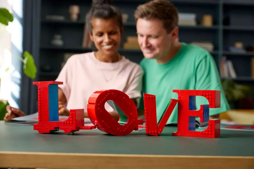 LEGO Art LOVE set