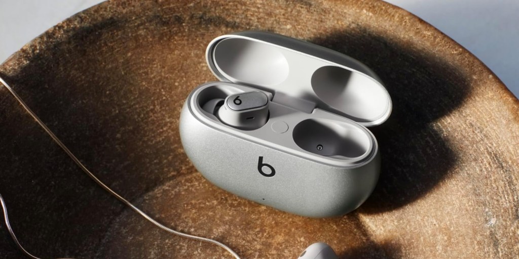 Beats Studio Buds+ Silver