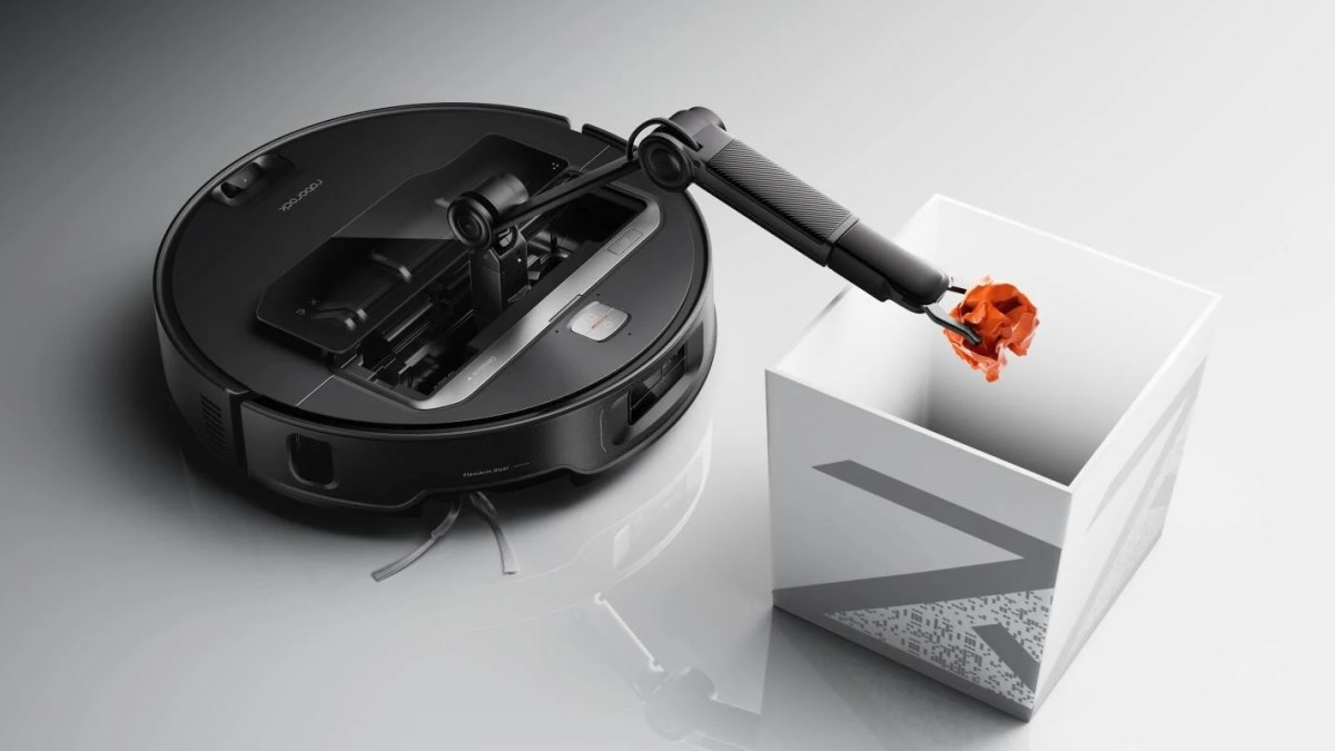 Roborock Saros Z70 robotic arm vacuum