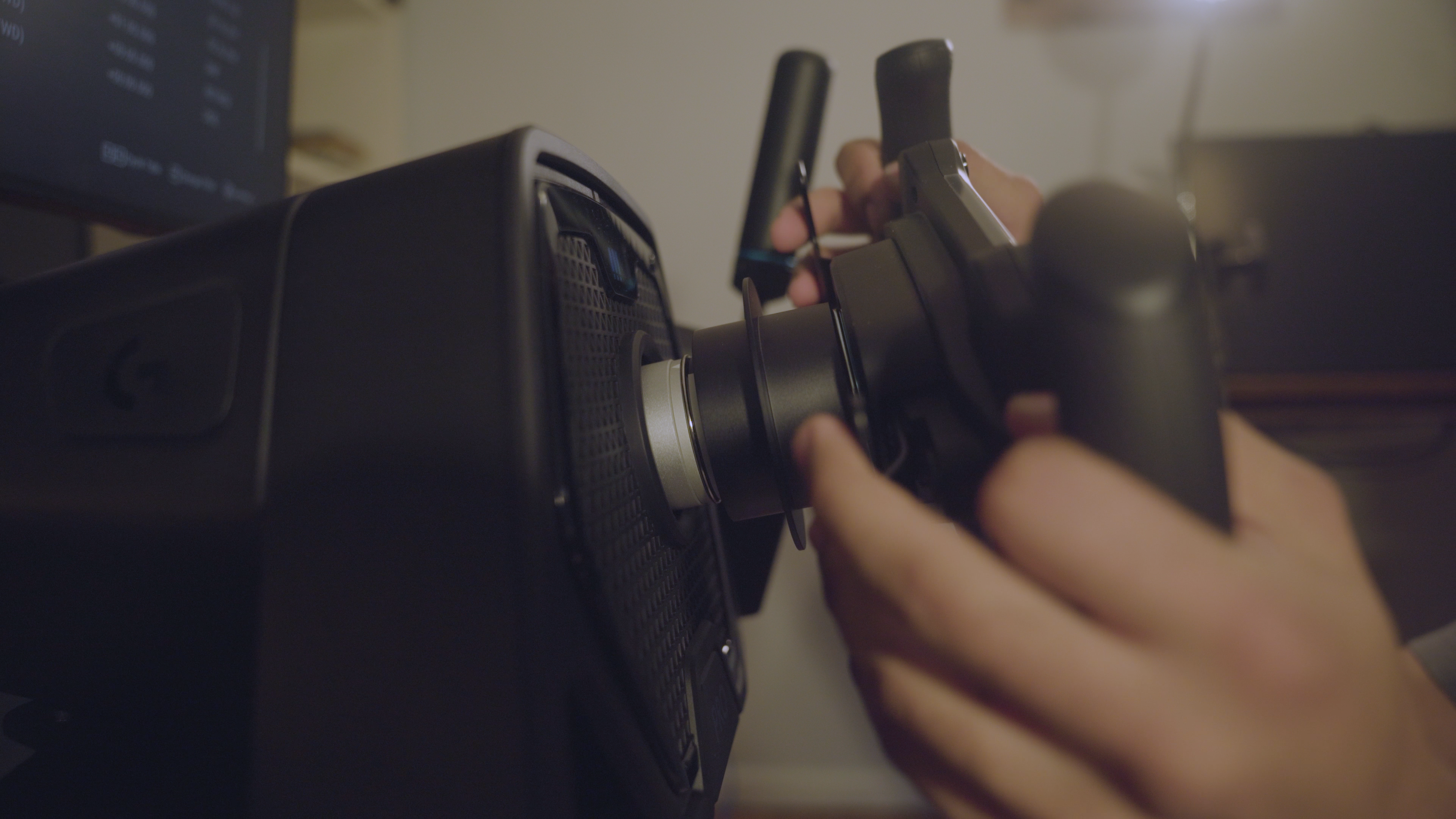 Logitech Racing Sim Setup Review: Upgrading Logitech's race sim gaming setup with R series ...