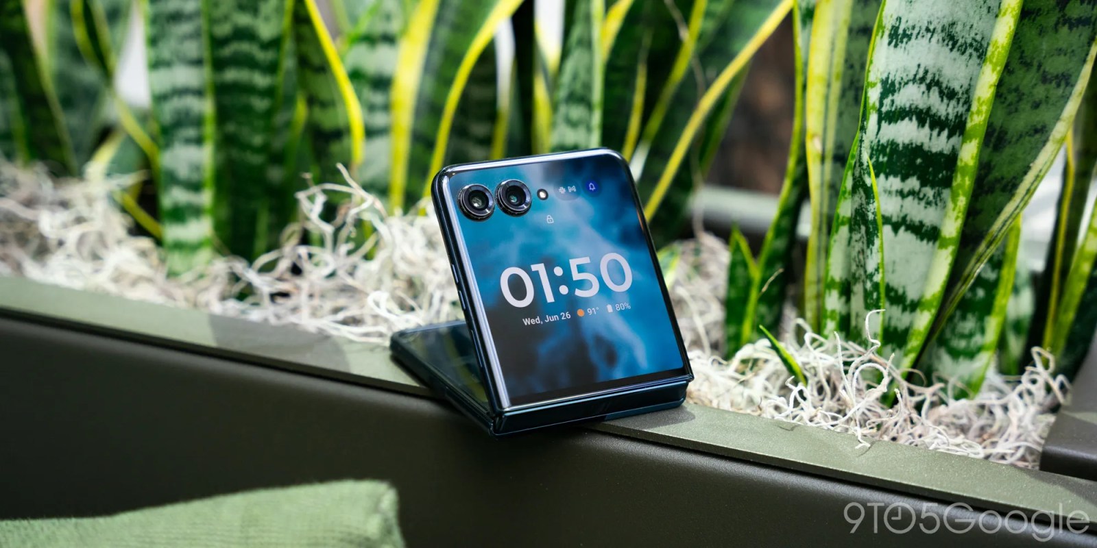 Motorola razr+ 2024 deal