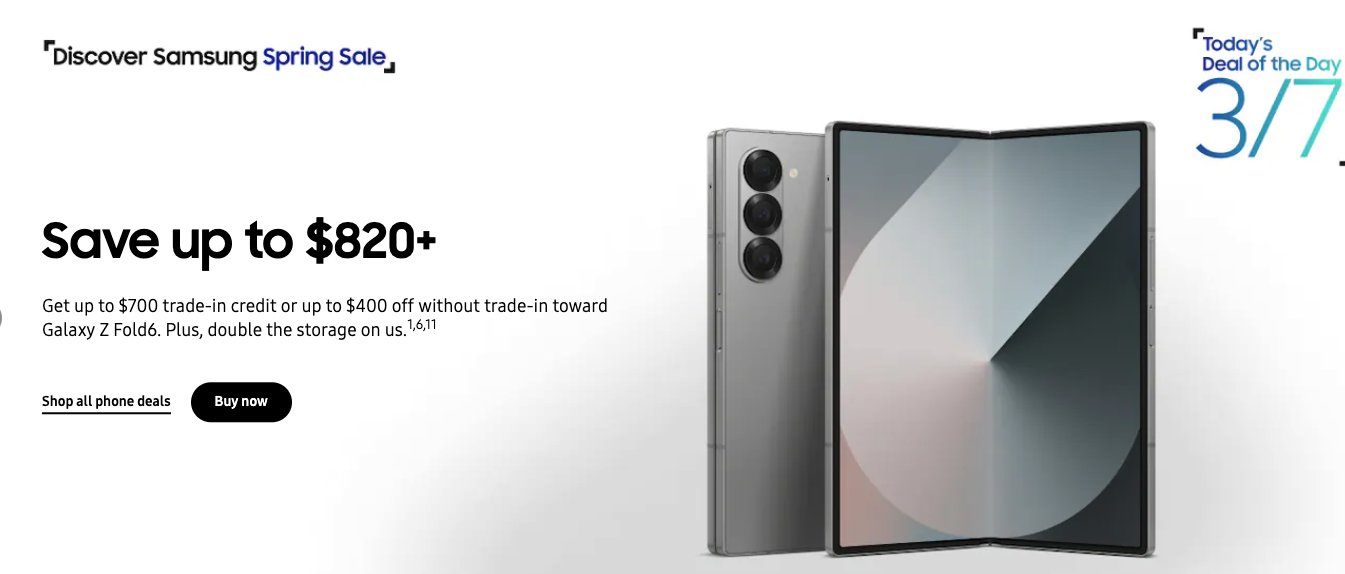 Um telefone celular com três câmeras