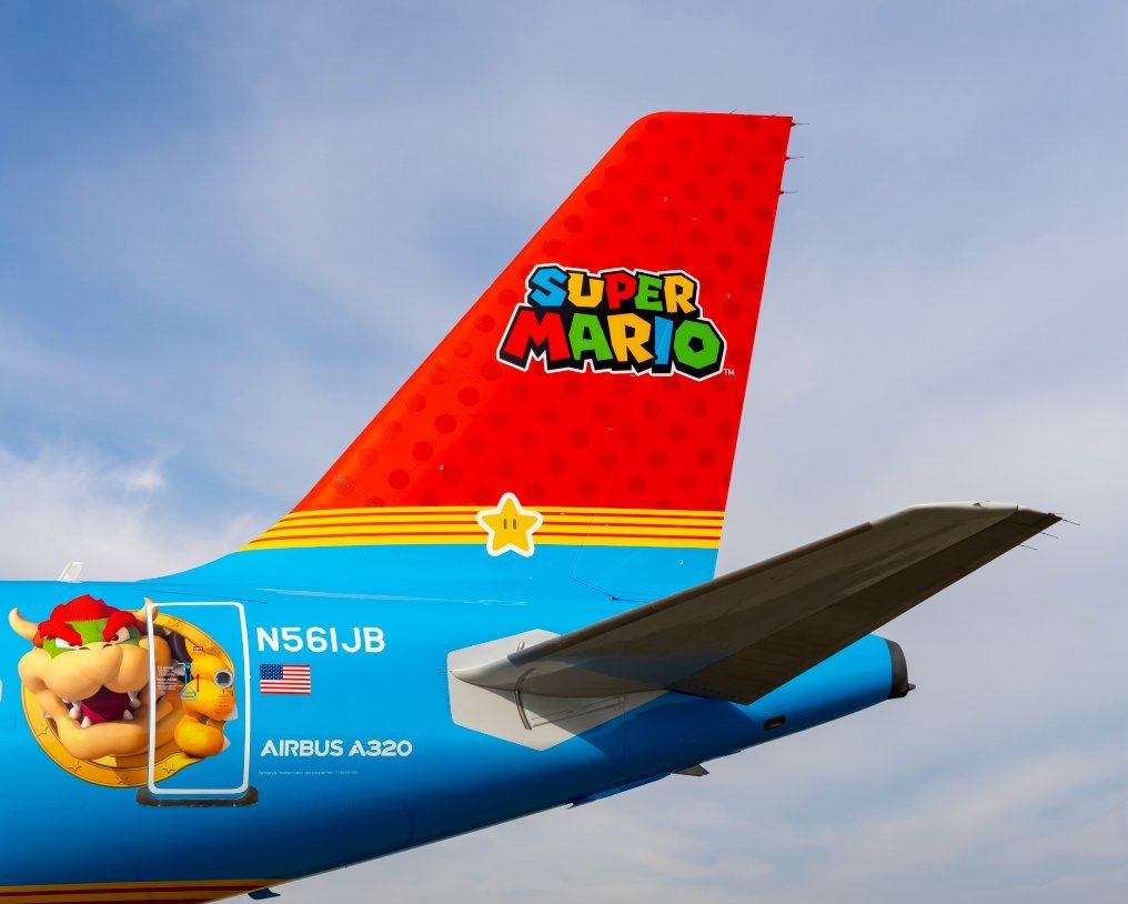 Mario Flight Simulator Check out this official JetBlue x Nintendo Cloudtop Cruiser plane