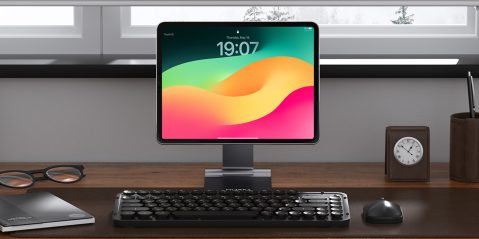 A computer monitor and keyboard
