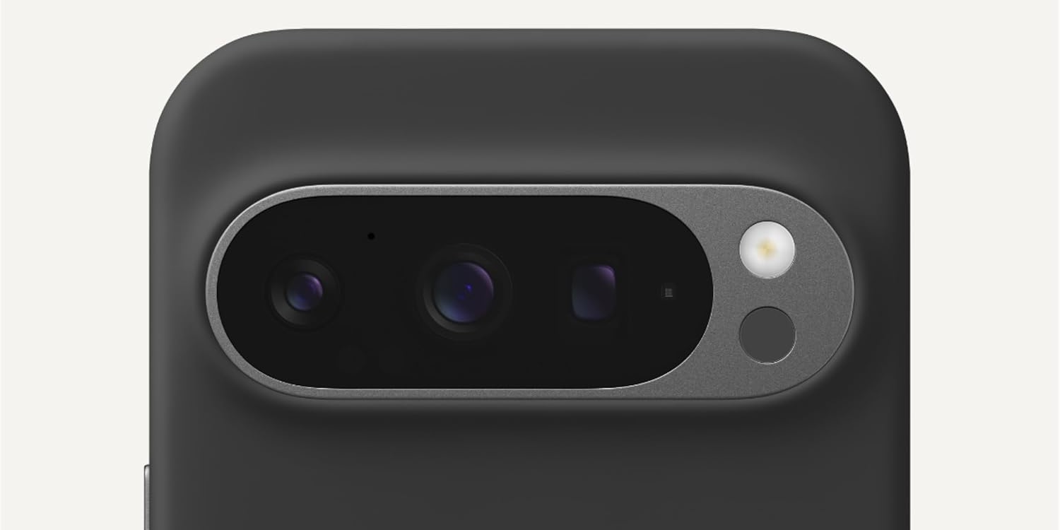 A camera lens on a cell phone