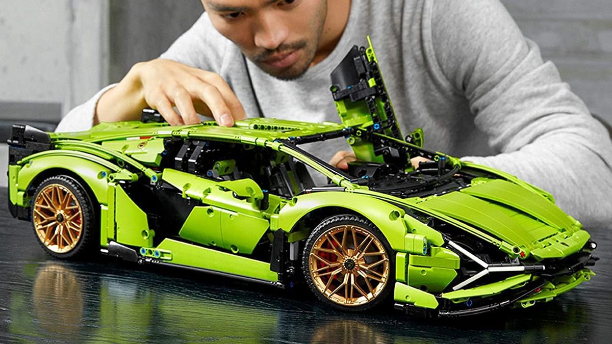 LEGO's Technic Lamborghini Sián FKP 37 set makes a great display