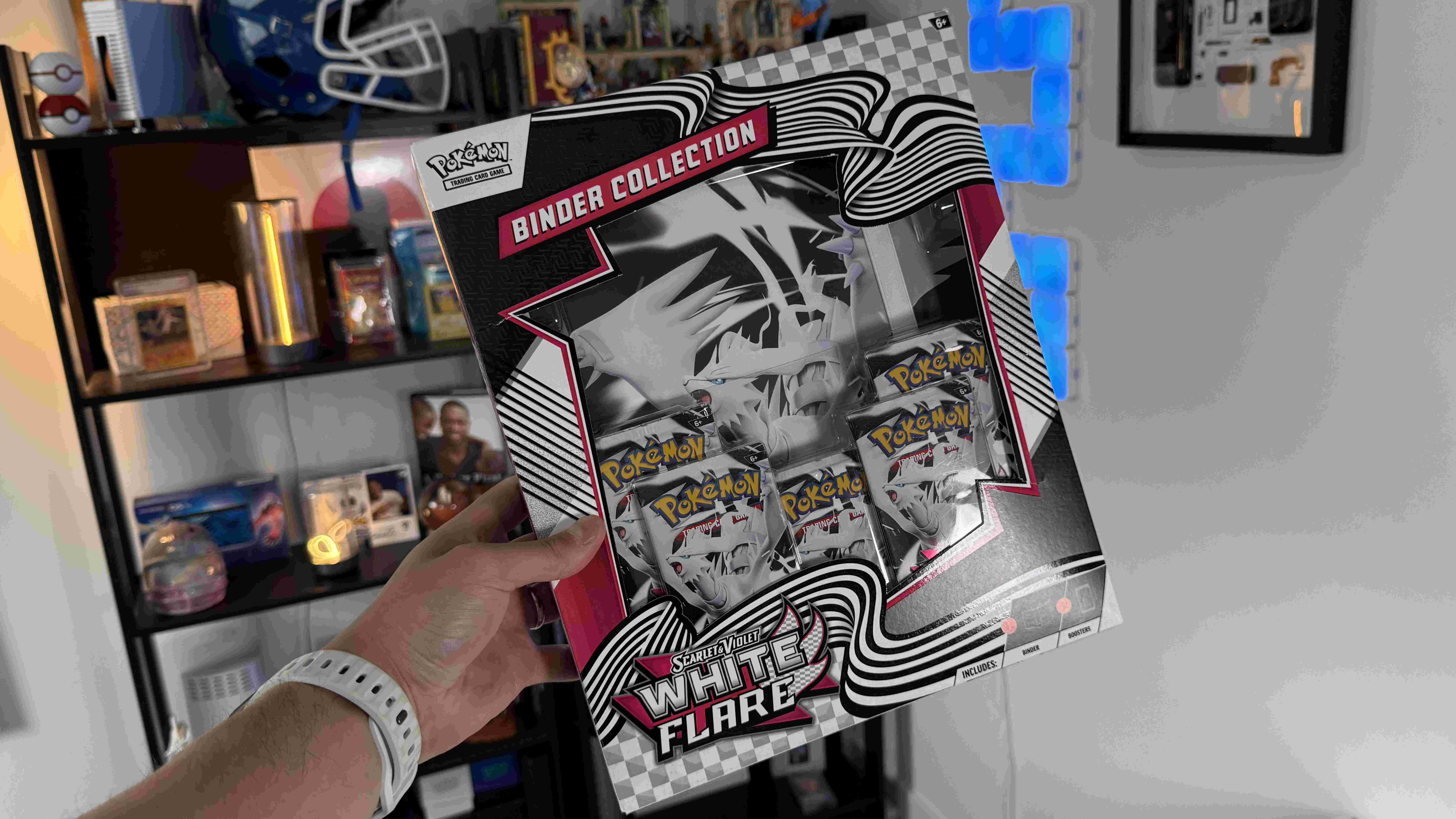 Handson with Pokémon Black Bolt and White Flare TCG sets