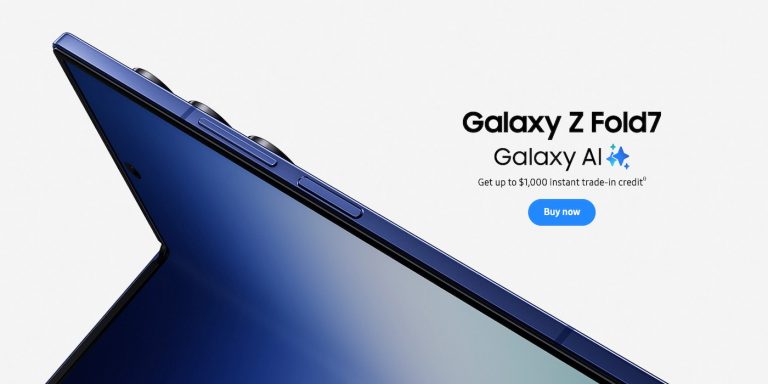 A close up of a cell phone