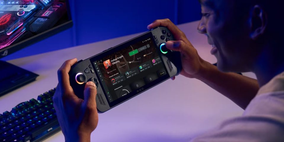 A person holding a gaming device