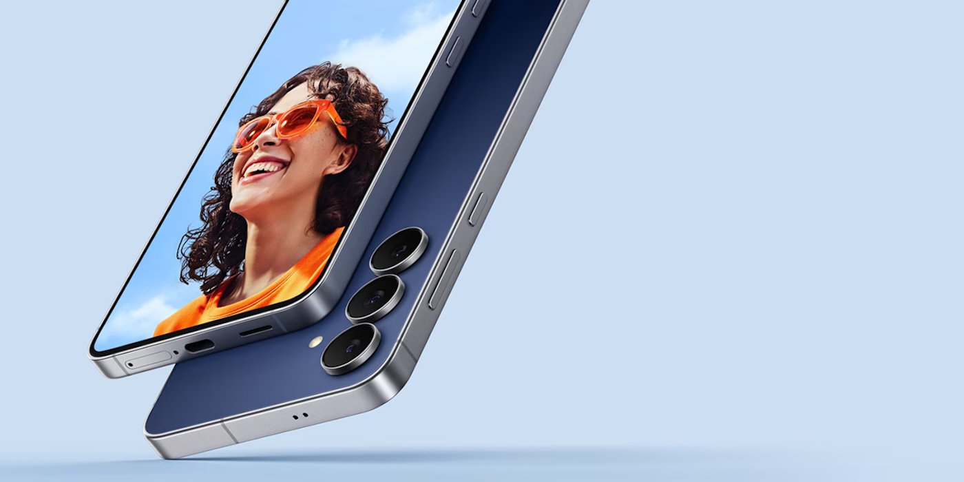 A cell phone with a screen and buttons