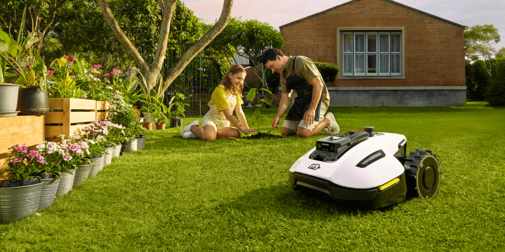 Mammotion's YUKA Mini 500H and 700H robotic lawn mowers get $350