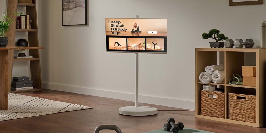 Image showing Samsung's 32-inch MovingStyle monitor.