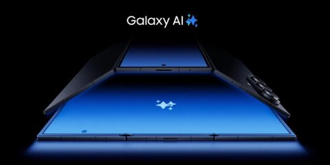 galaxy-z-trifold-back in stock