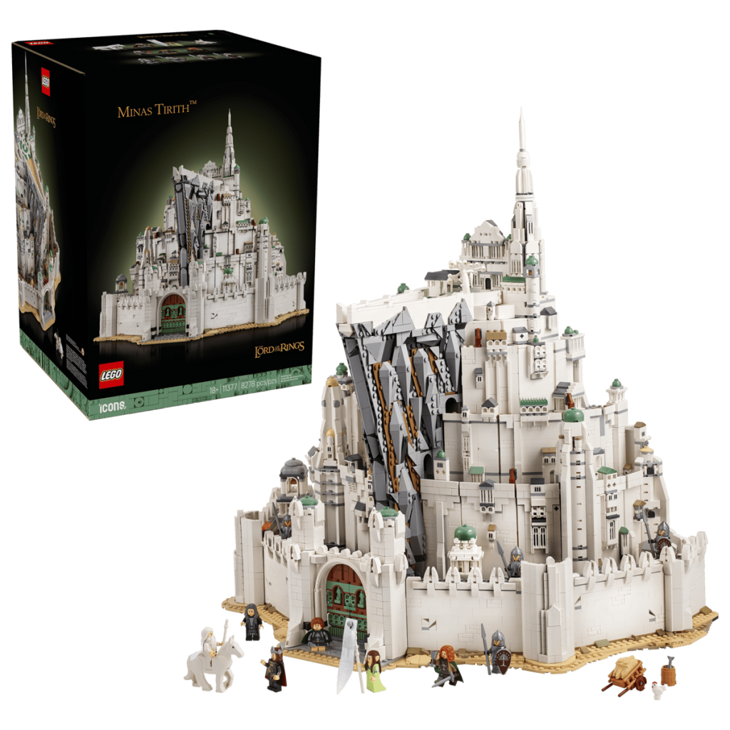 A building toy castle with a box