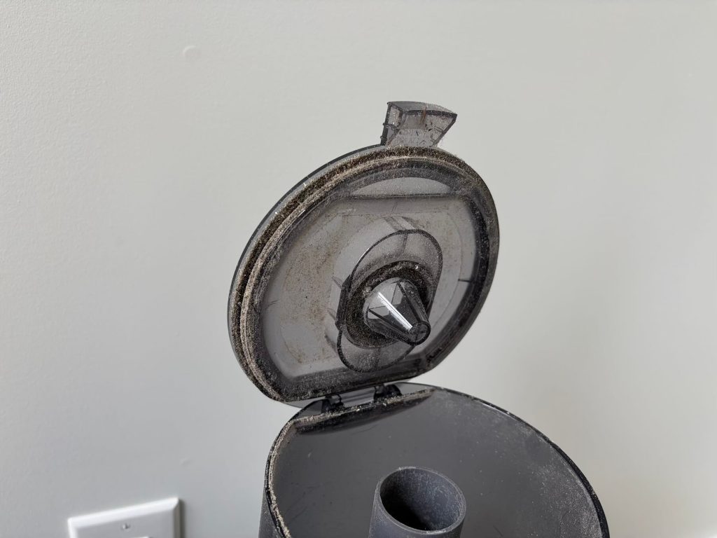 A dustbin with a lid