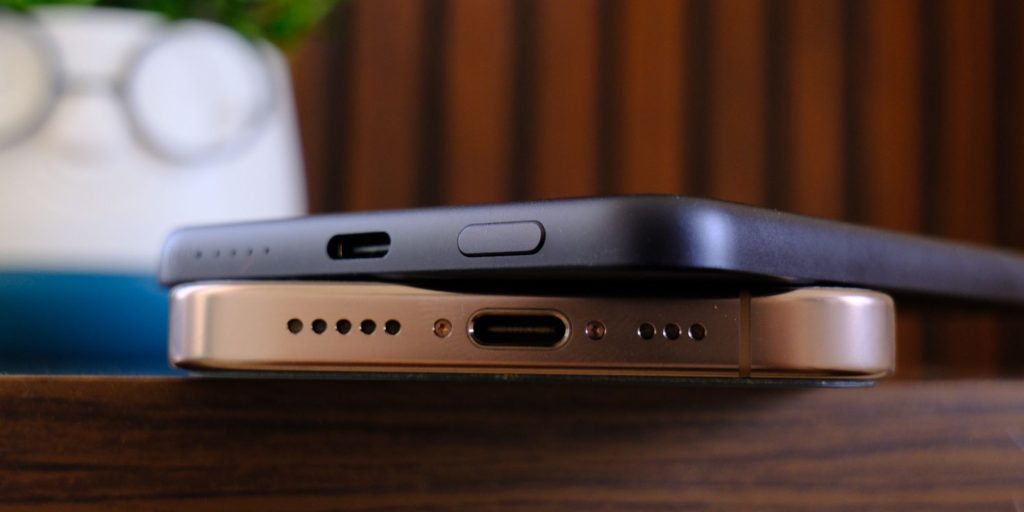A close up of a cell phone