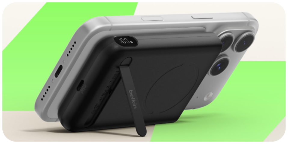 A close up of a cell phone