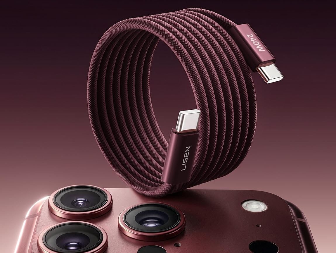 A close up of a cable