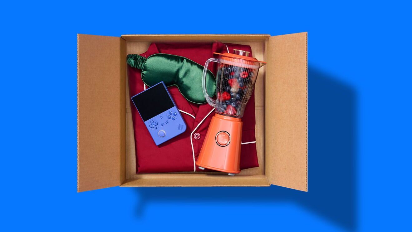A box with a blender and a video game controller