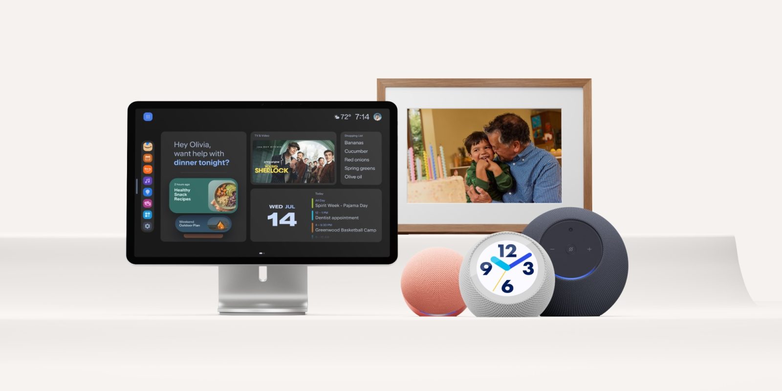 A computer monitor and round objects